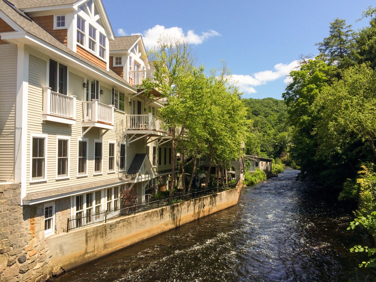 New Hampshire sure is scenic!