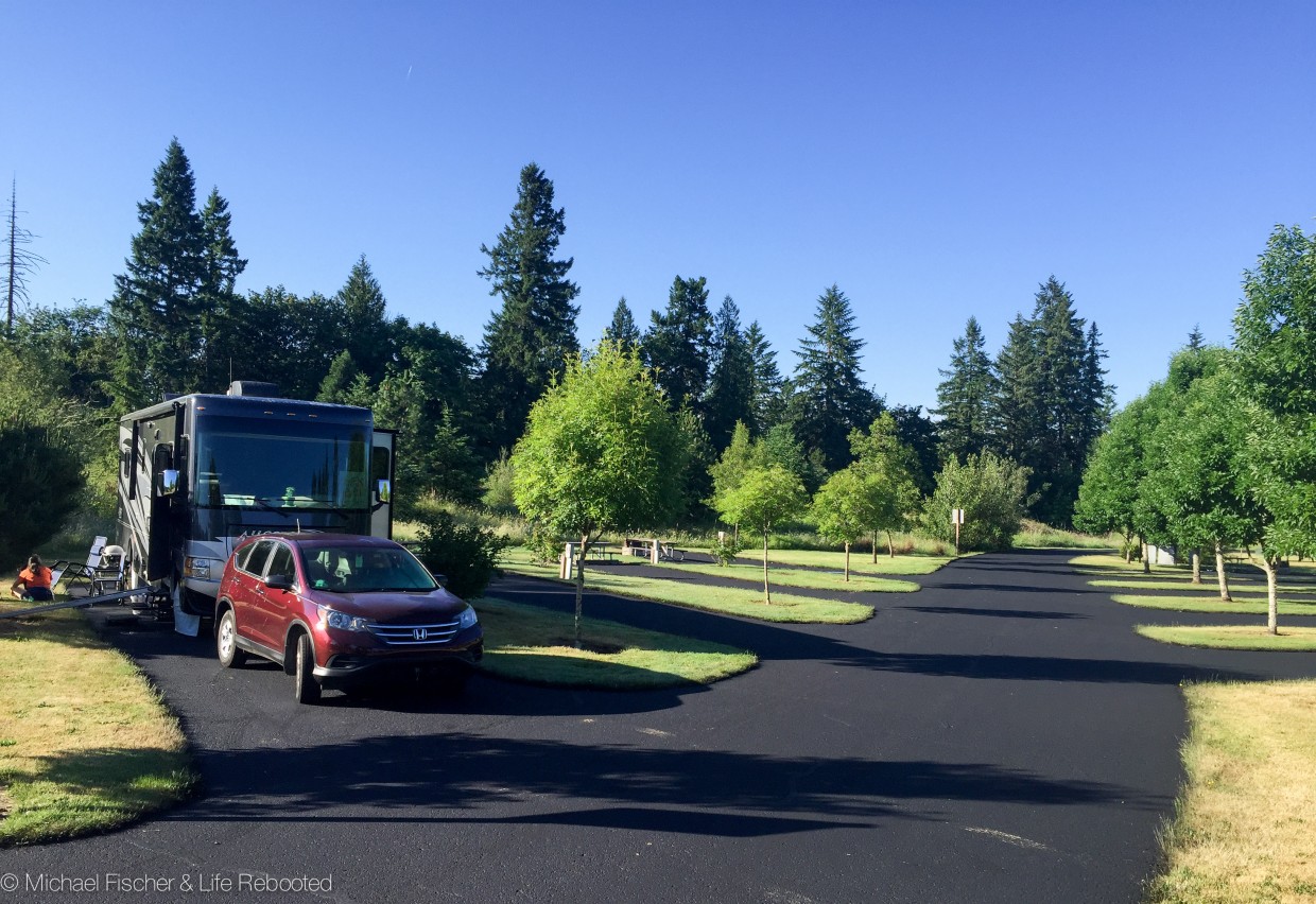The nearly empty Barton County Park Campground.