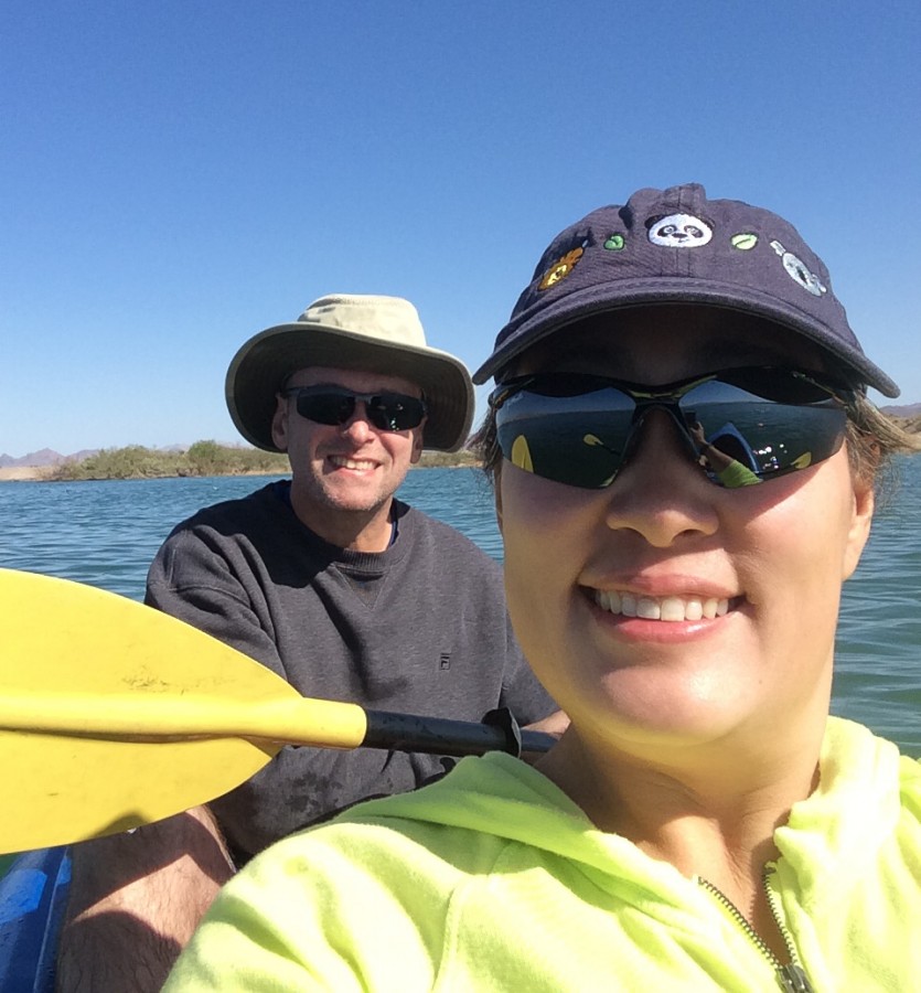 Kayaking along Lake Havasu