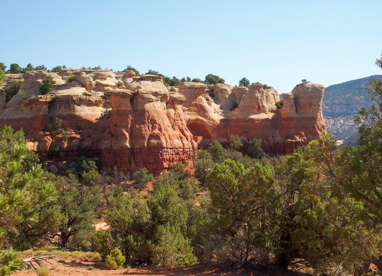 Geology reminiscent of Bryce Canyon and Sedona